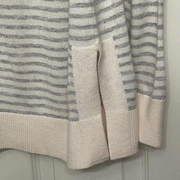 LOFT Grey and White Striped Tunic Sweater - Picture 5 of 10